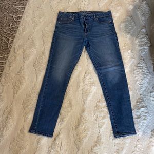 American Eagle skinny jeans